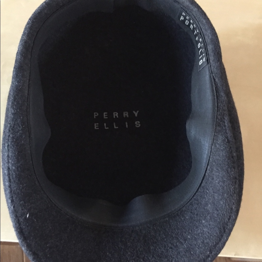 Flat Cap-Perry Ellis - Picture 3 of 3